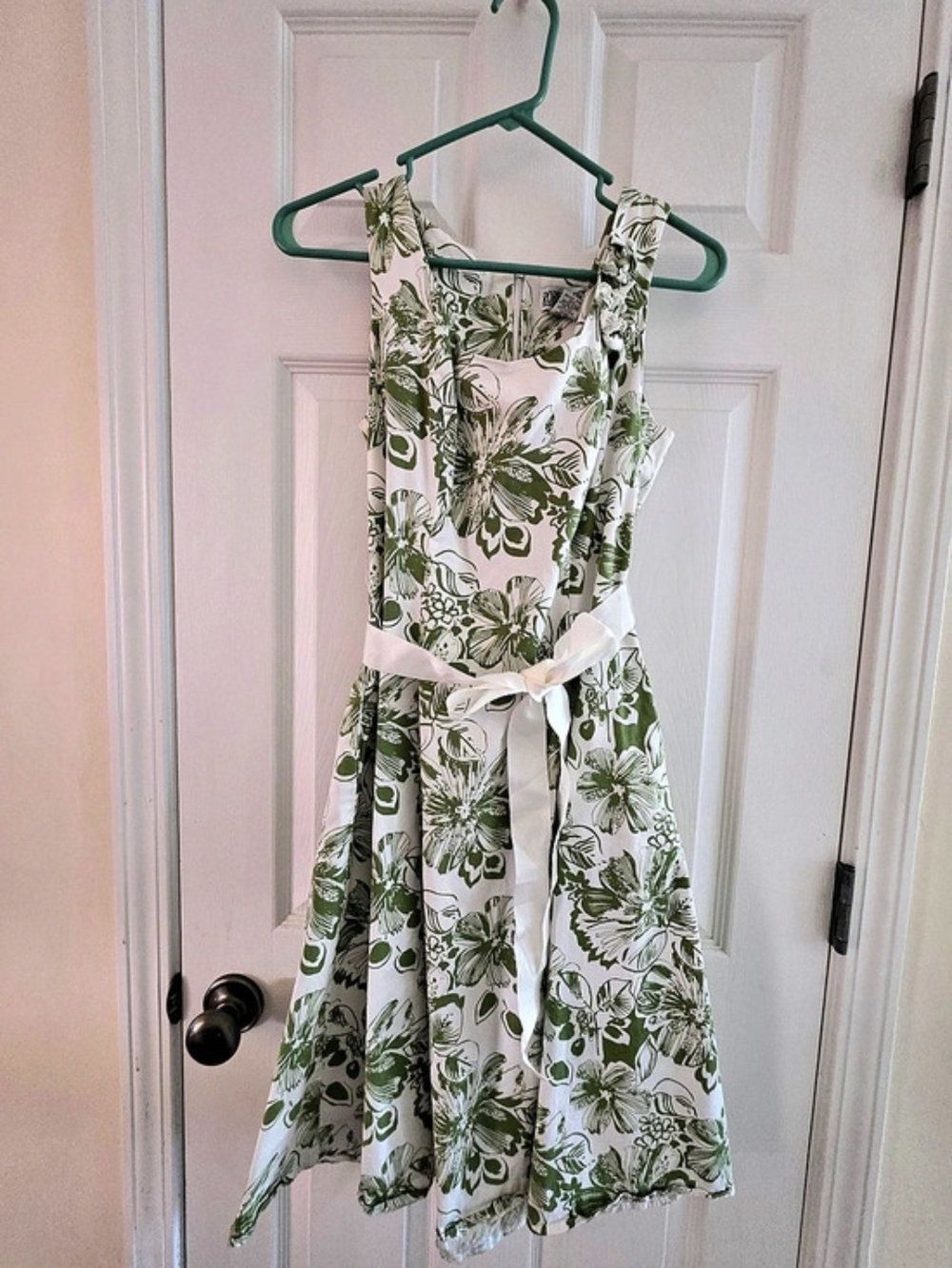 Robbie Bee Floral Midi Dress Green & White Size 6